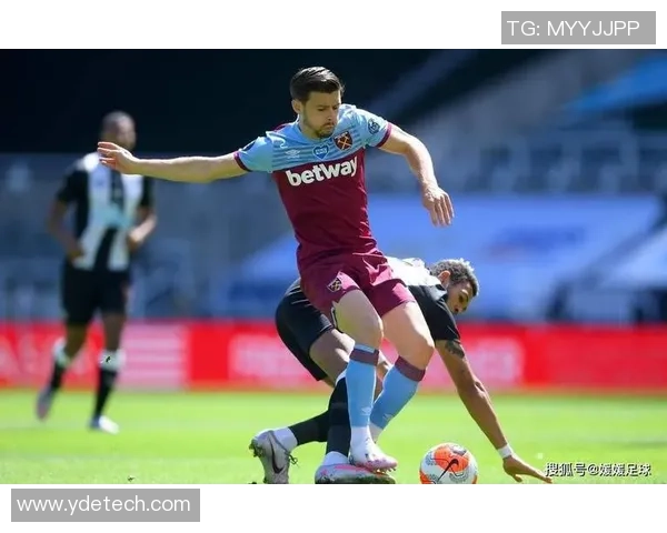 雷丁与诺维奇精彩对决全场录播回顾与分析