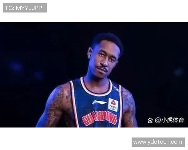 马尚布鲁克斯的篮球生涯与个人魅力探秘：从新星到传奇的成长之路